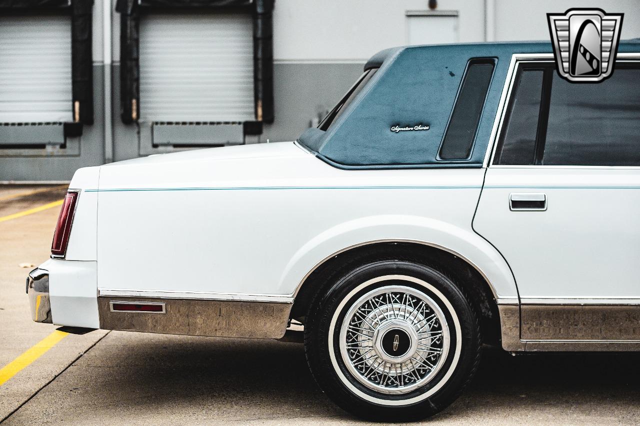 1985 Lincoln Town Car