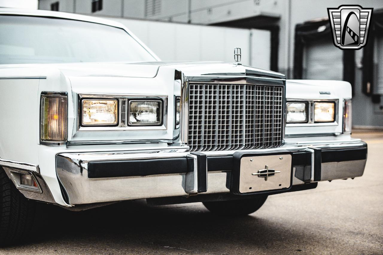 1985 Lincoln Town Car