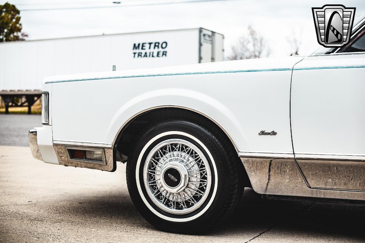 1985 Lincoln Town Car