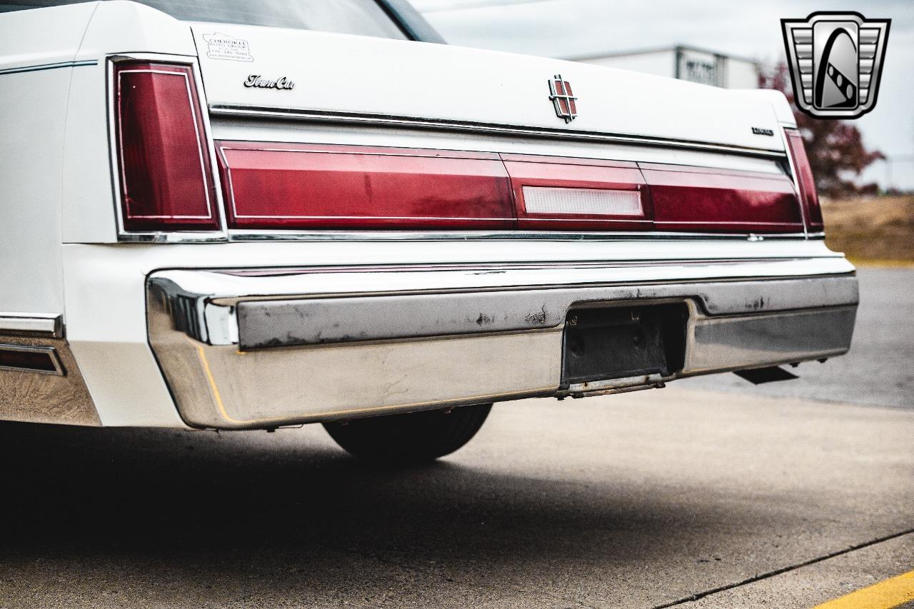 1985 Lincoln Town Car