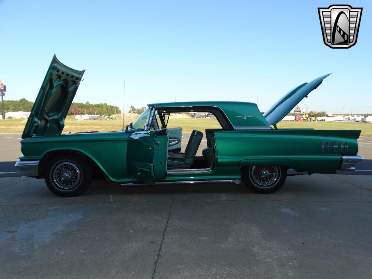 1960 Ford Thunderbird