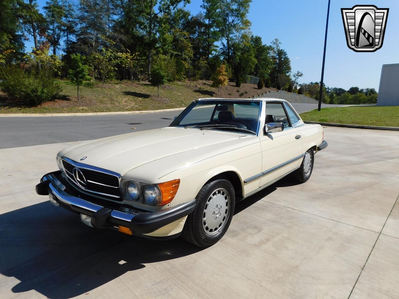 1987 Mercedes - Benz 560SL