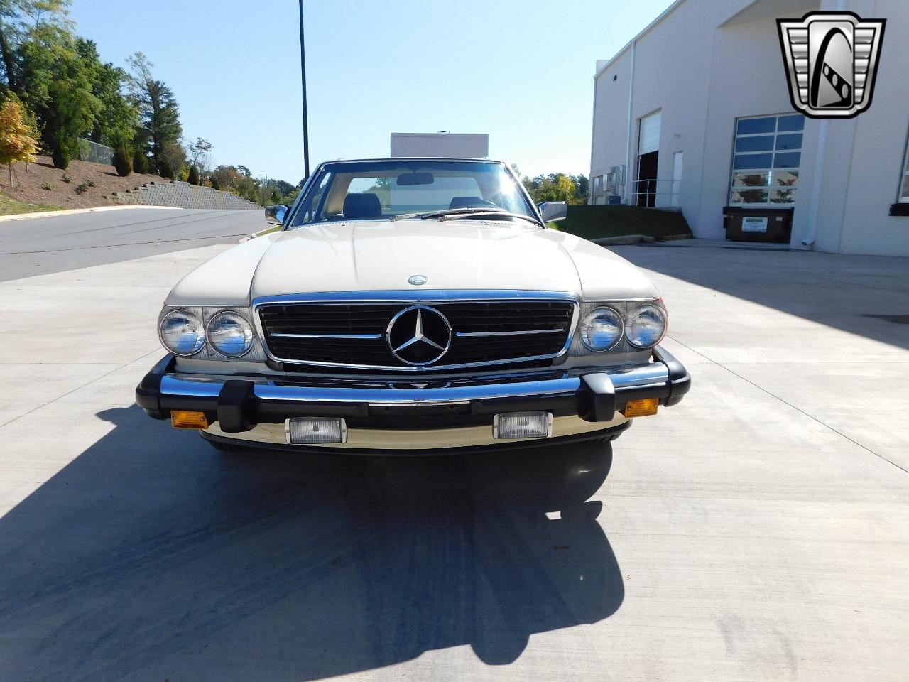 1987 Mercedes - Benz 560SL