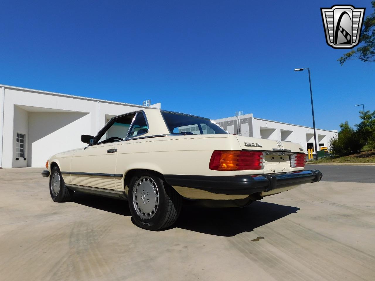 1987 Mercedes - Benz 560SL