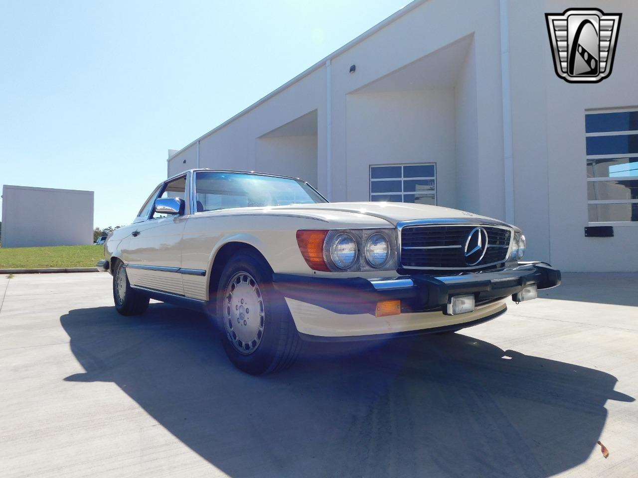 1987 Mercedes - Benz 560SL