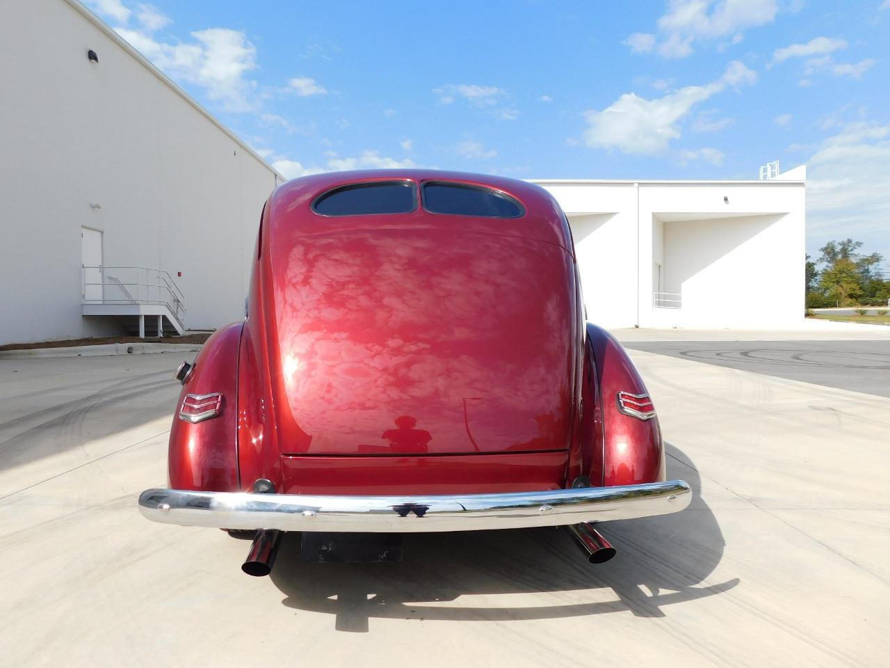 1940 Ford Deluxe