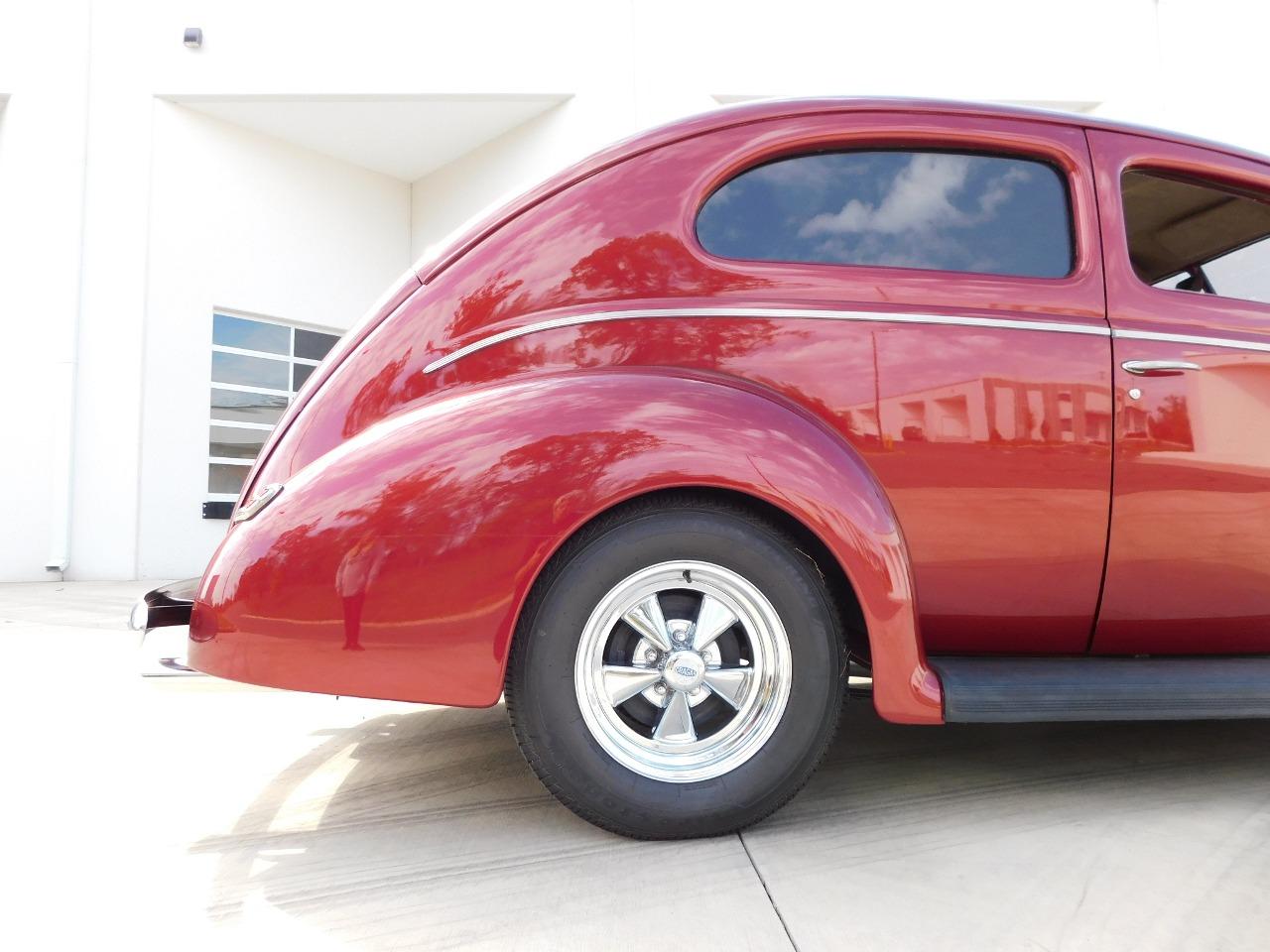 1940 Ford Deluxe