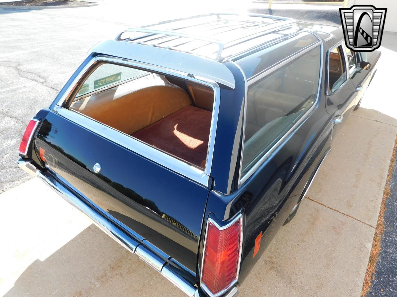 1972 Oldsmobile Vista Cruiser