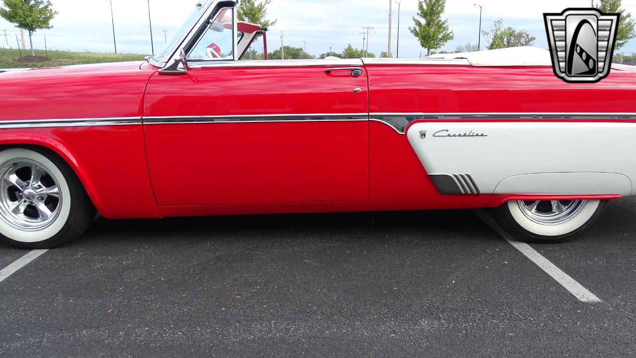 1954 Ford Crestline