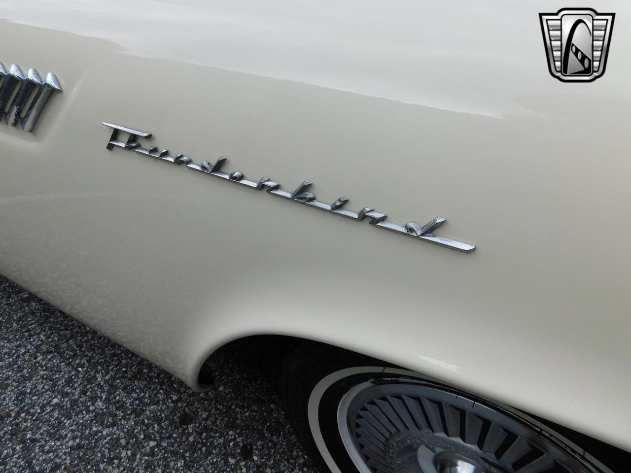 1957 Ford Thunderbird