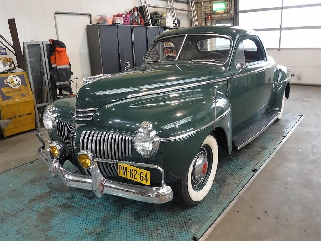 1941 De Soto de Luxe Coupe