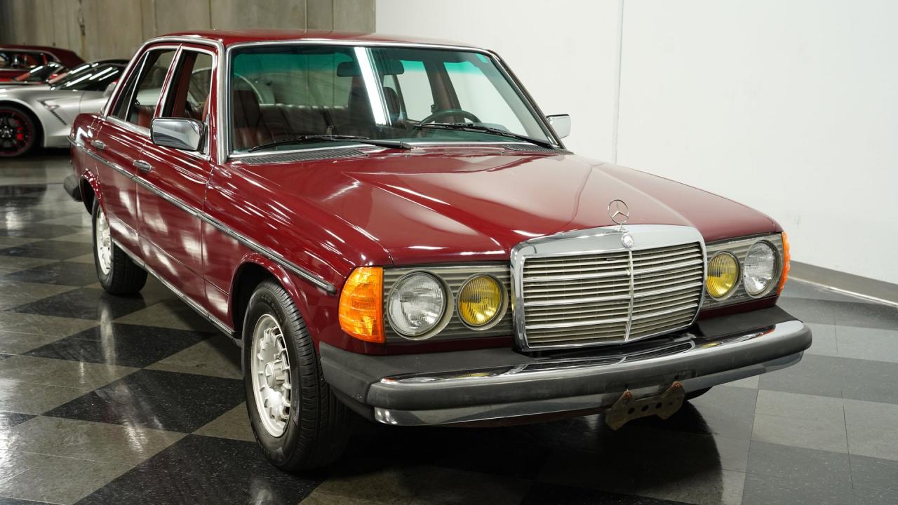 1983 Mercedes - Benz 240D