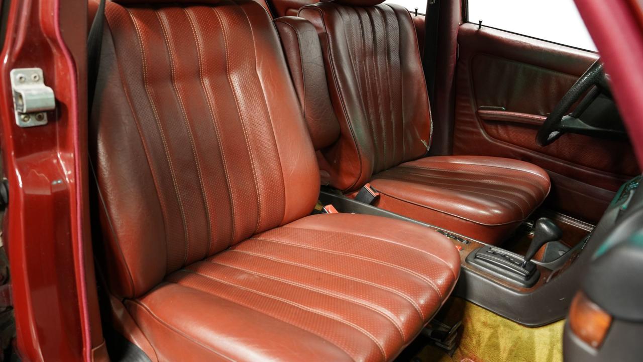 1983 Mercedes - Benz 240D