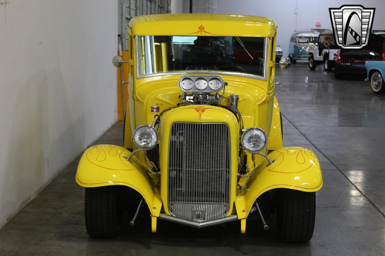 1932 Ford F100