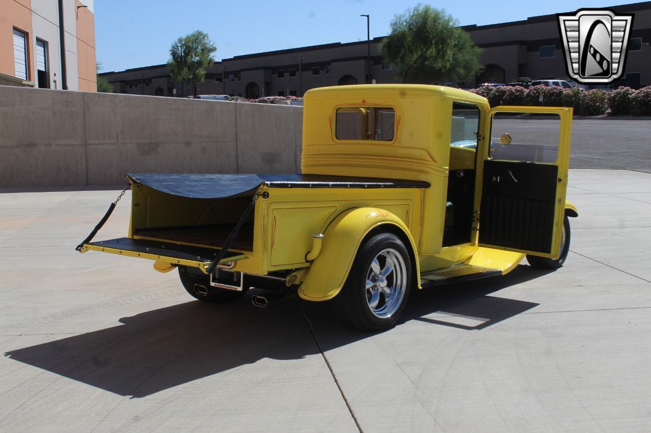 1932 Ford F100