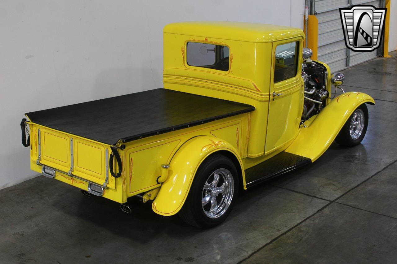 1932 Ford F100