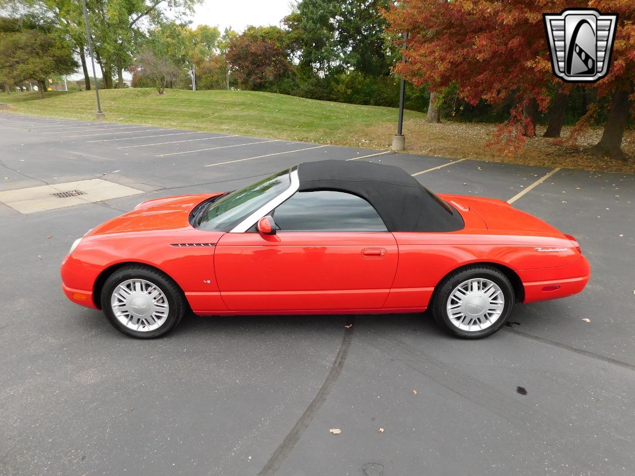 2003 Ford Thunderbird