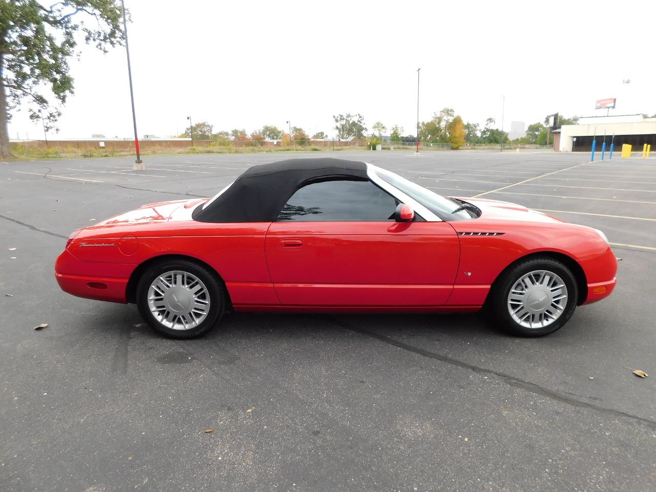 2003 Ford Thunderbird