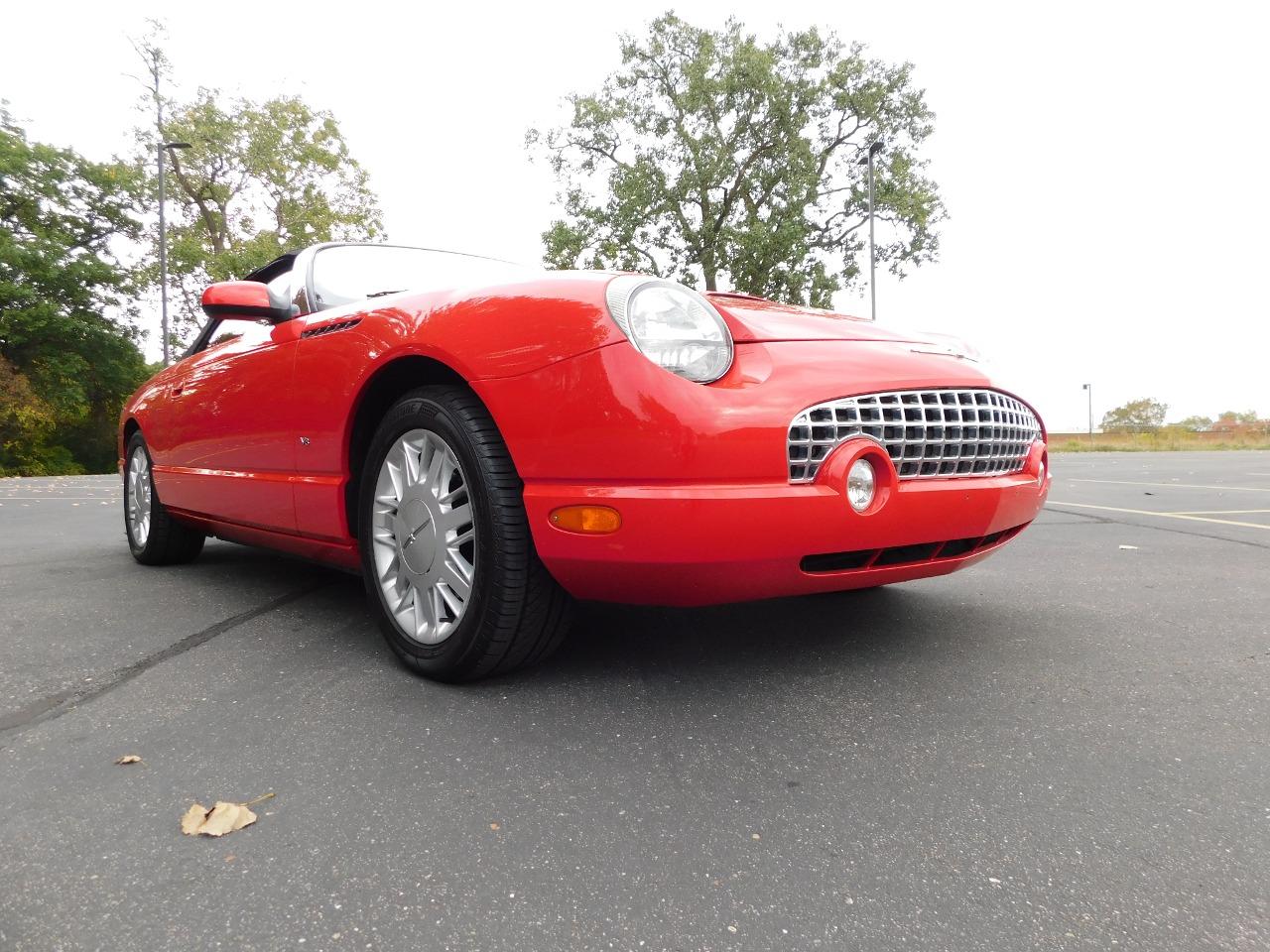 2003 Ford Thunderbird