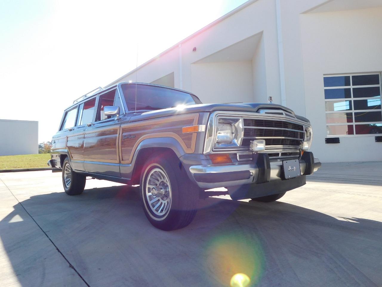 1991 Jeep Grand Wagoneer