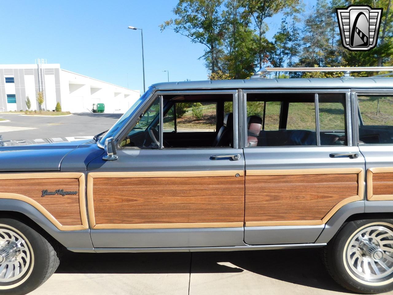 1991 Jeep Grand Wagoneer