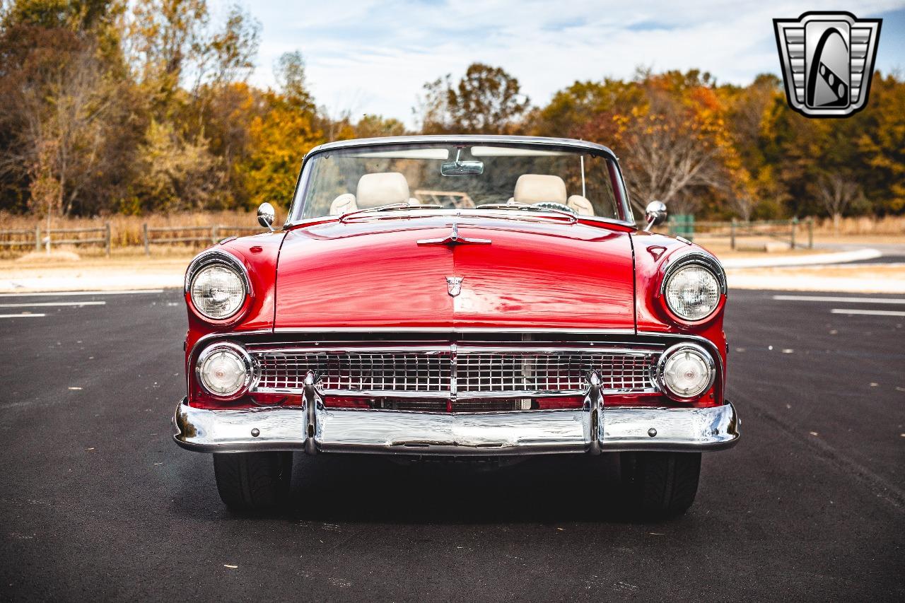 1955 Ford Sunliner