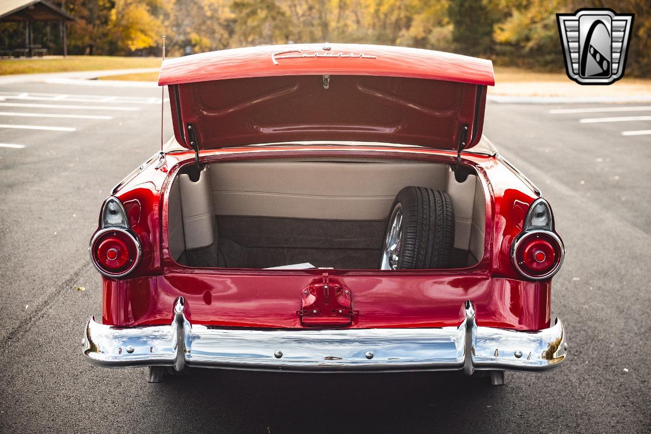 1955 Ford Sunliner