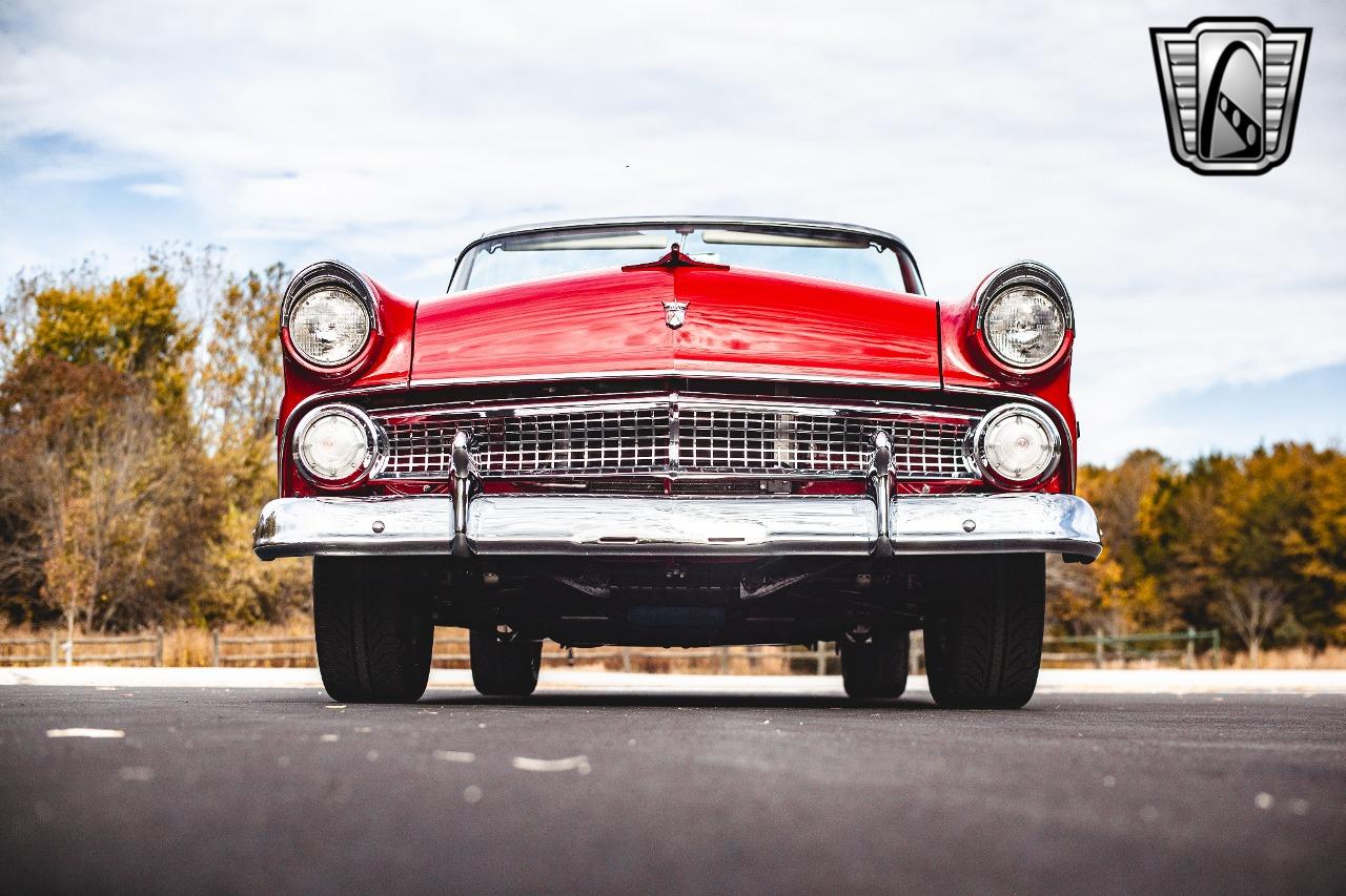 1955 Ford Sunliner