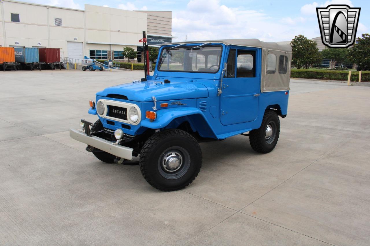 1974 Toyota FJ40