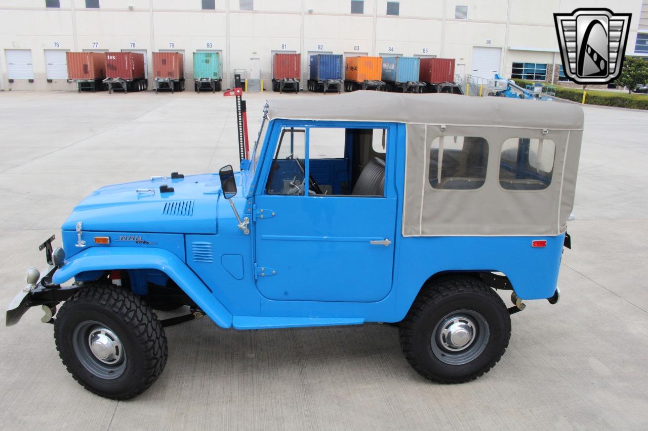 1974 Toyota FJ40