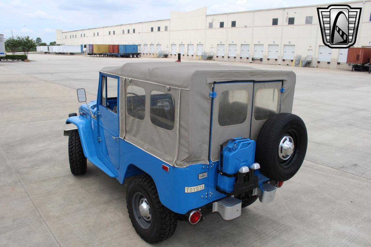 1974 Toyota FJ40