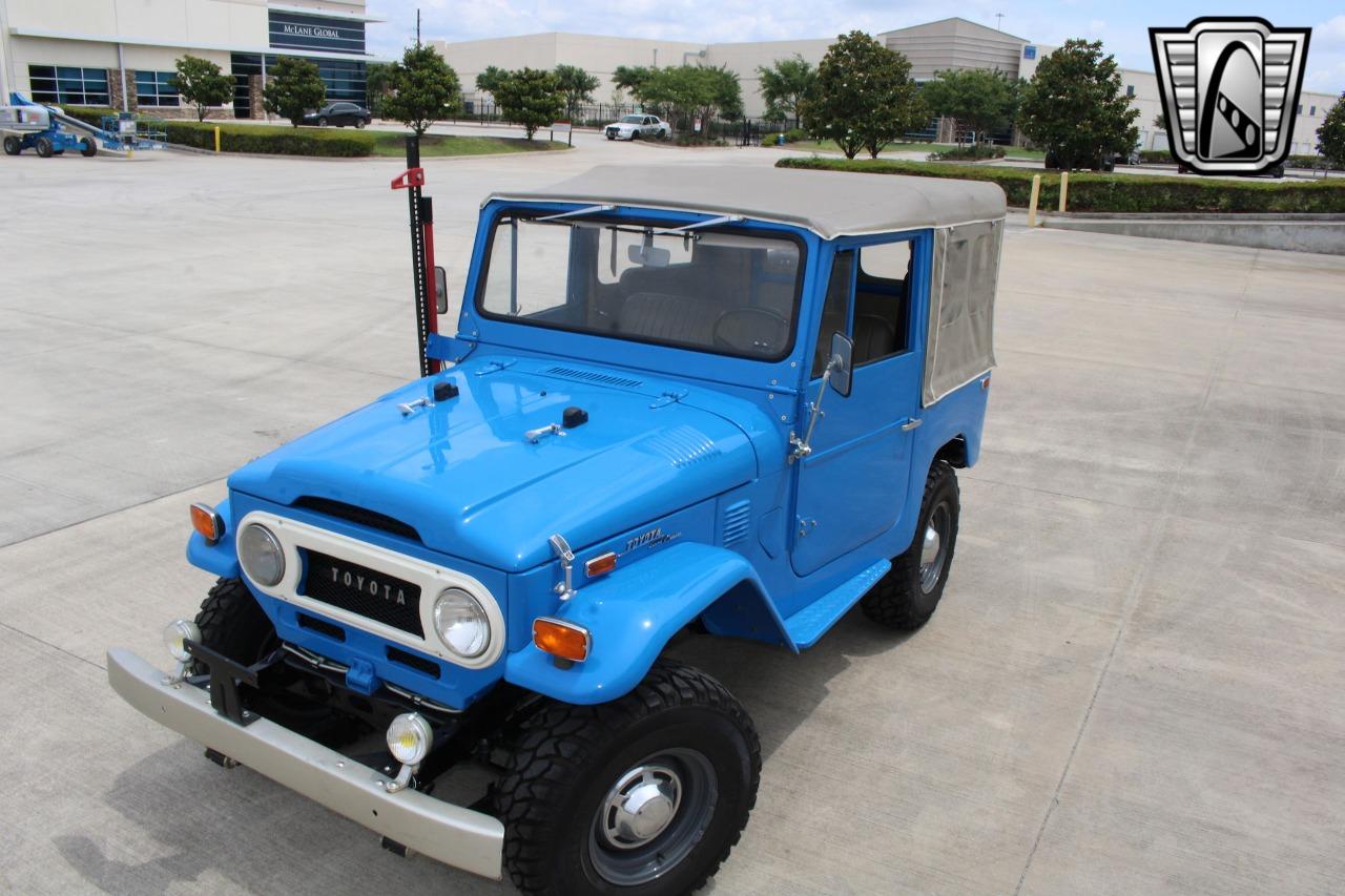 1974 Toyota FJ40