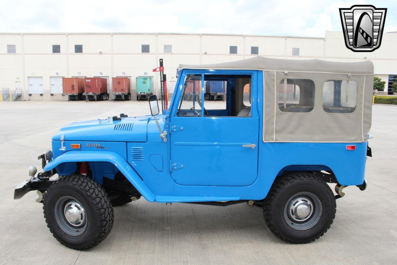 1974 Toyota FJ40