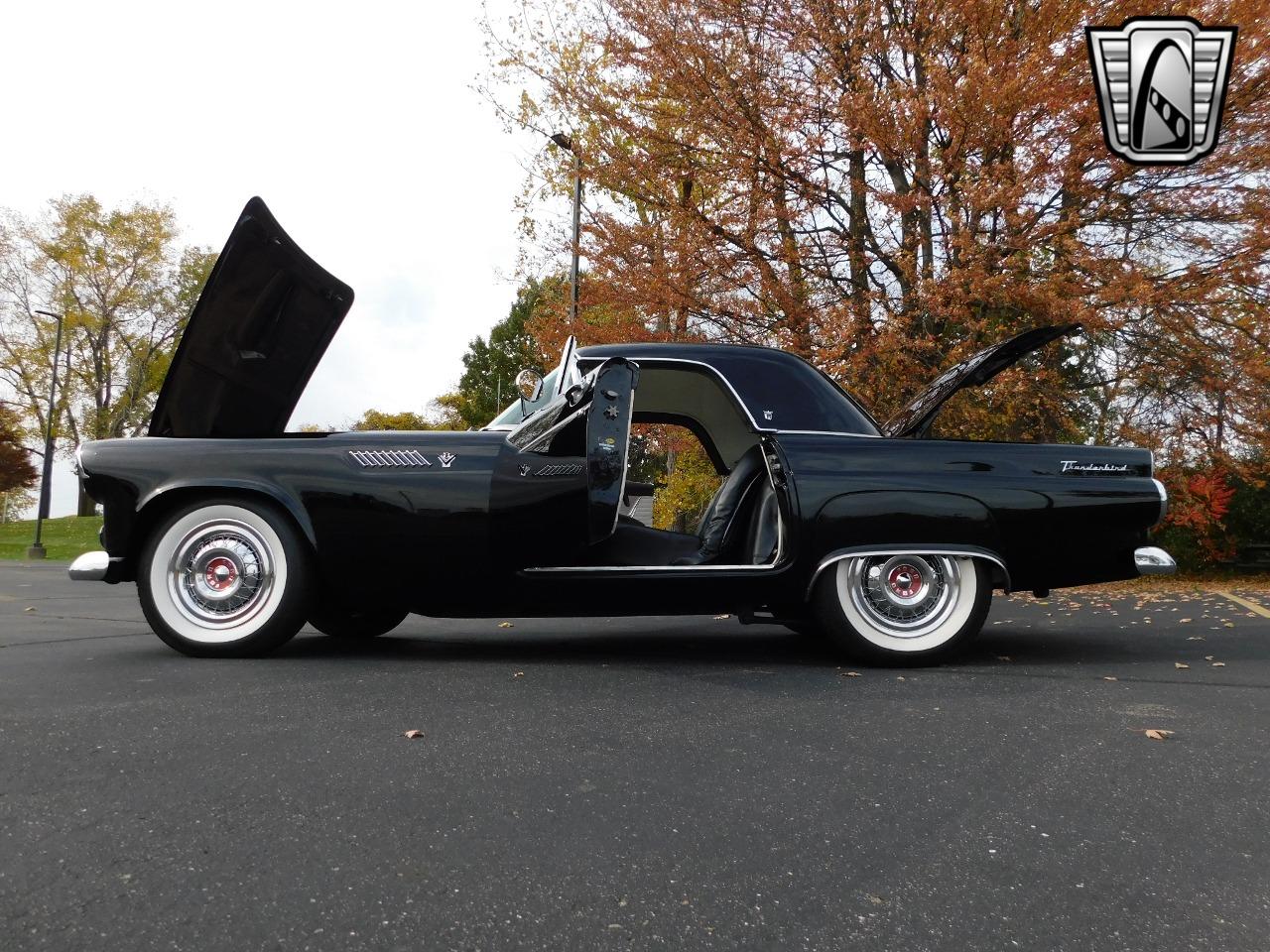 1955 Ford Thunderbird