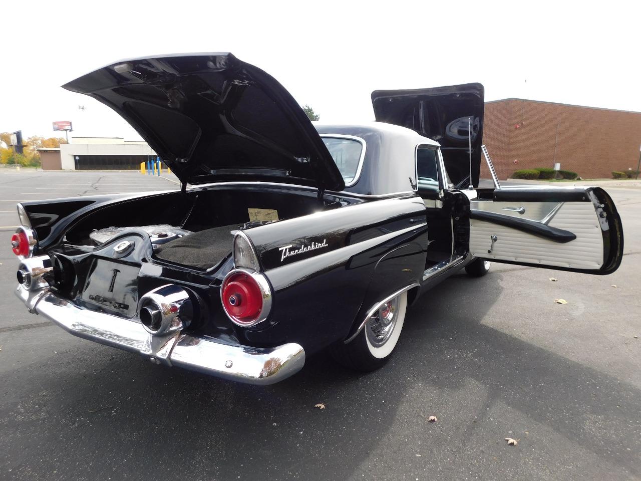 1955 Ford Thunderbird