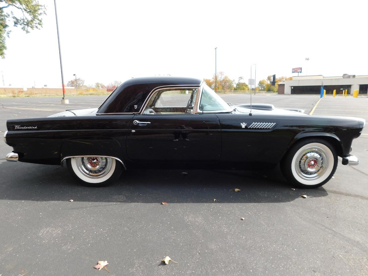 1955 Ford Thunderbird