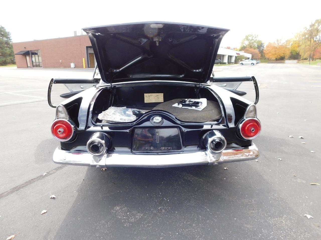 1955 Ford Thunderbird