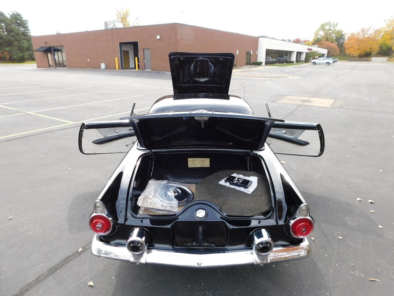 1955 Ford Thunderbird