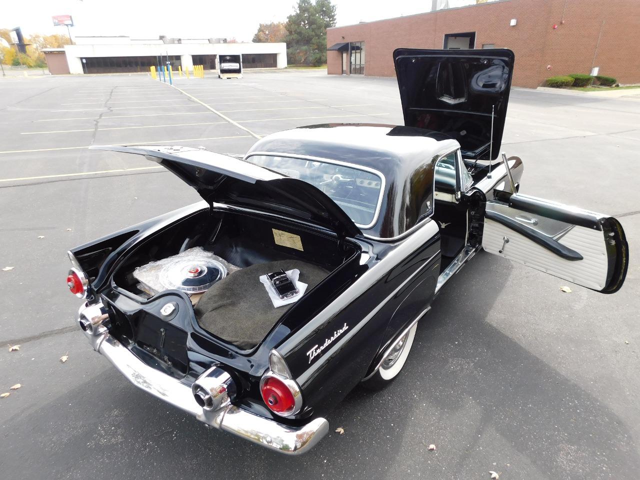 1955 Ford Thunderbird