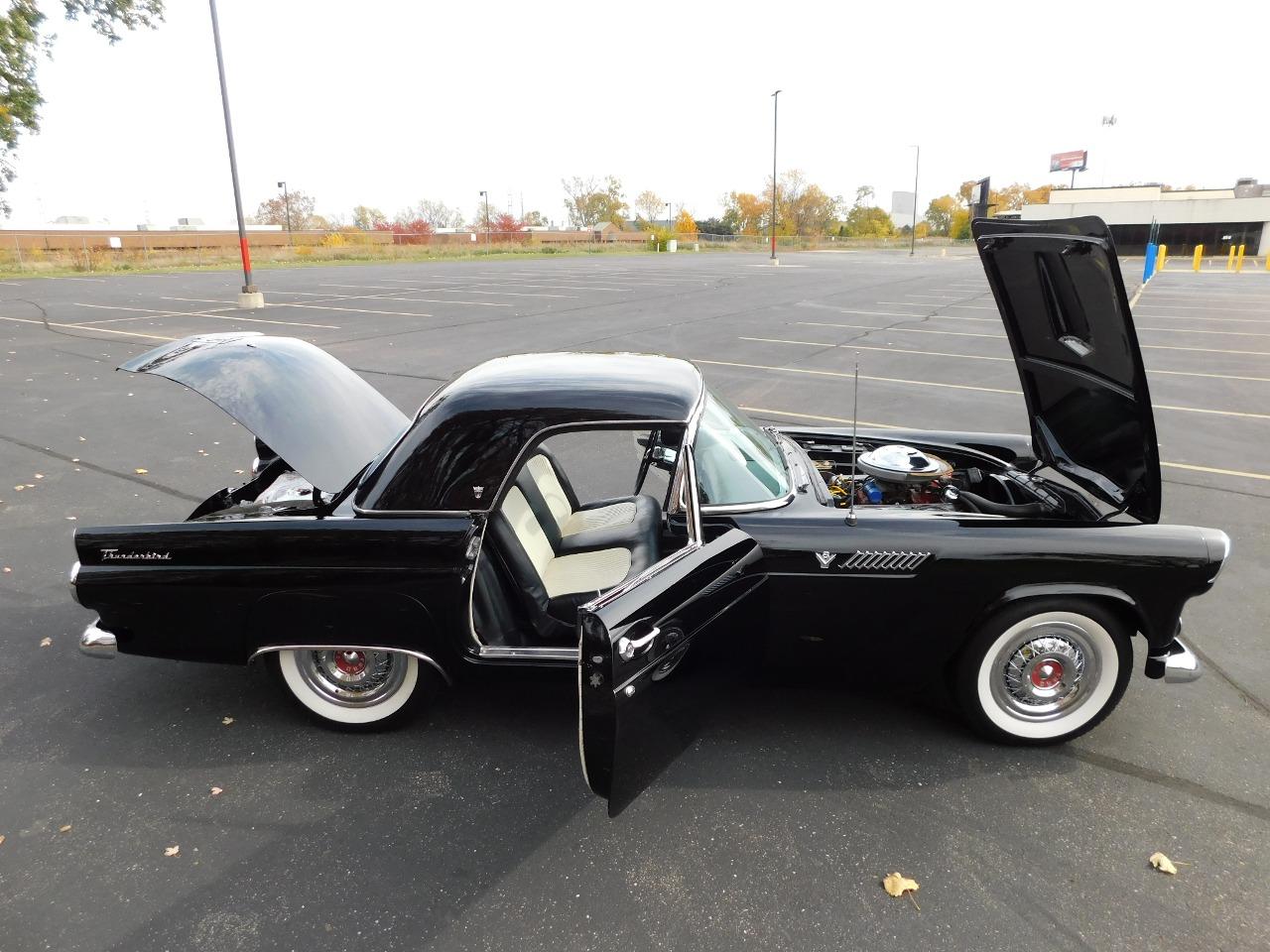 1955 Ford Thunderbird