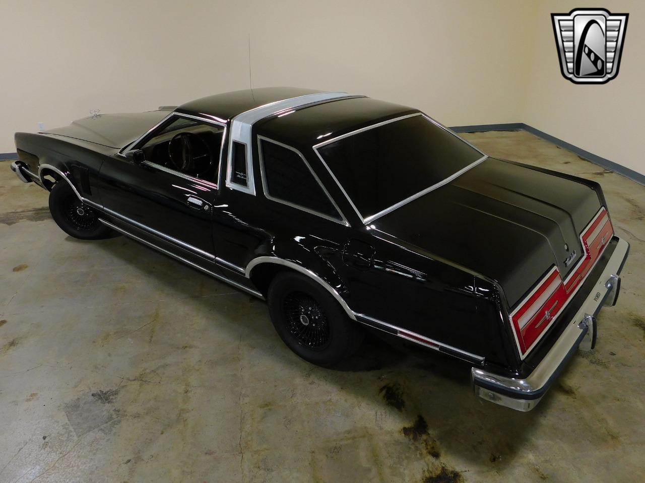 1977 Ford Thunderbird