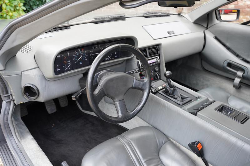 1982 DeLorean DMC-12