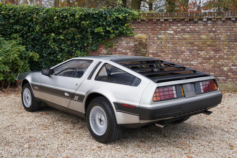 1982 DeLorean DMC-12