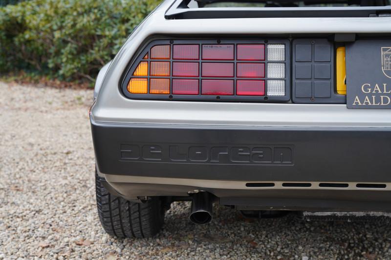 1982 DeLorean DMC-12