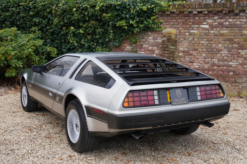 1982 DeLorean DMC-12