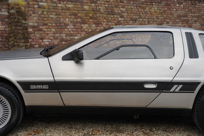 1982 DeLorean DMC-12