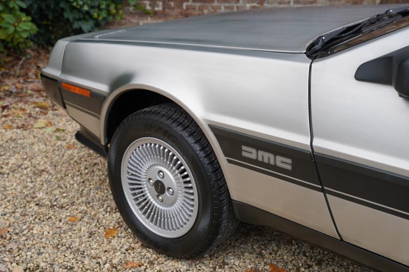 1982 DeLorean DMC-12