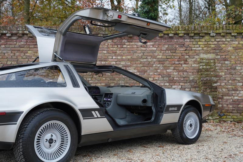 1982 DeLorean DMC-12