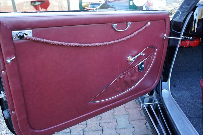 1939 Alfa Romeo 6C 2500 Sport Convertible