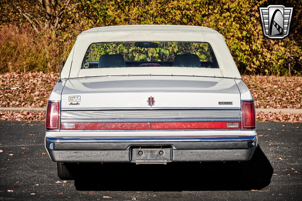 1989 Lincoln Town Car